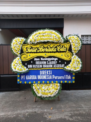 Papan Bunga Duka di Pulau Abang